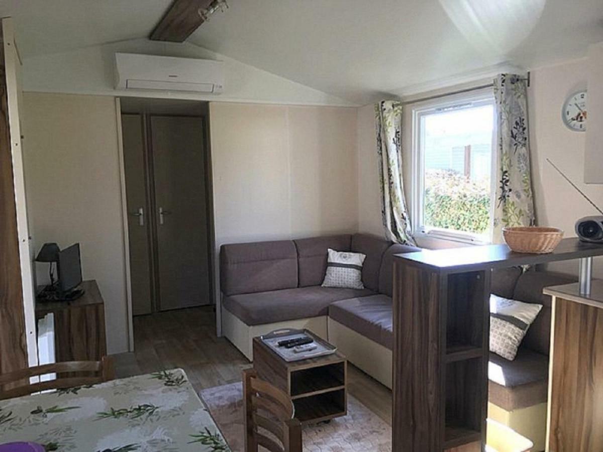 Mobile Home Ht De Gamme Climatise Dans Le Camping **** De La Reserve Gastes Kültér fotó