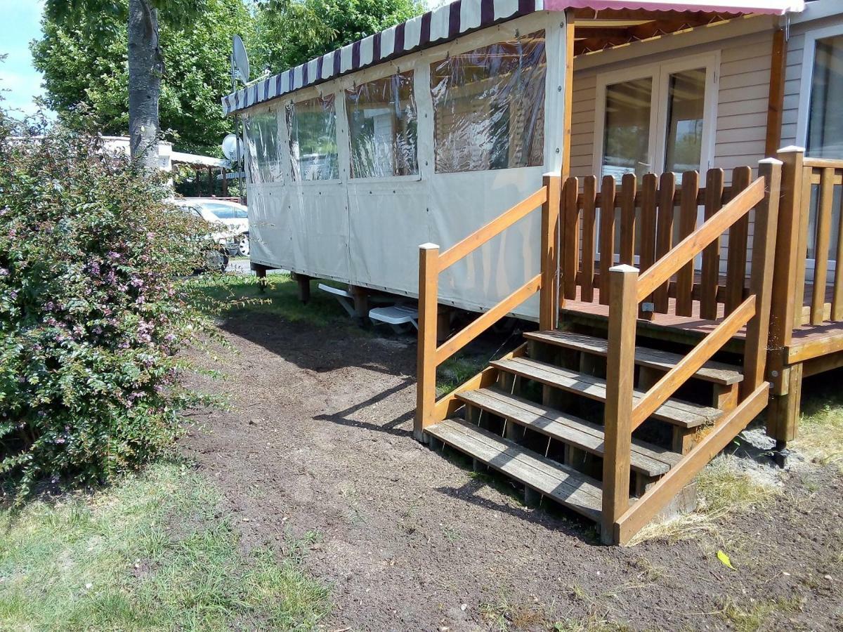 Mobile Home Ht De Gamme Climatise Dans Le Camping **** De La Reserve Gastes Kültér fotó